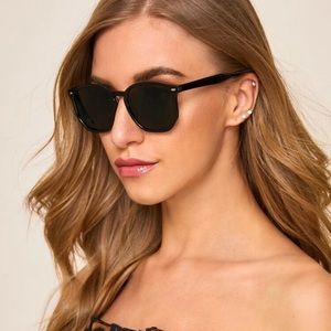 Black sunglasses